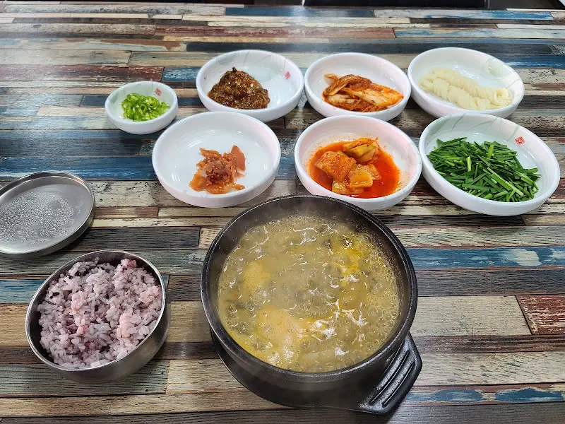 다양한 종류의 밑반찬