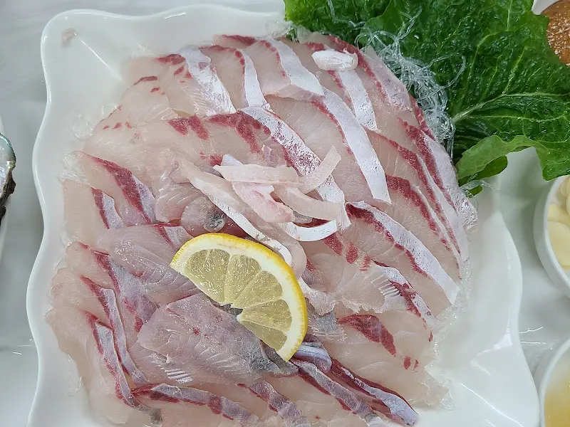 신선함이 느껴지는 돔 회