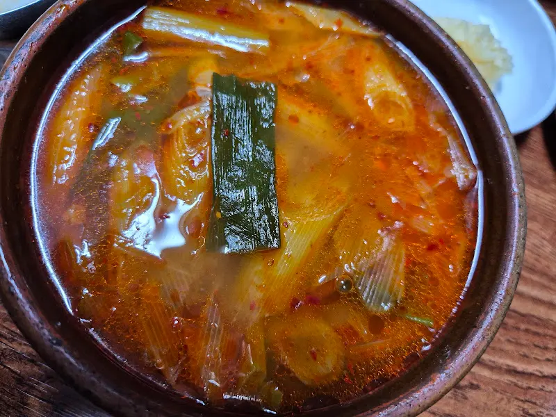 육개장 안의 푸짐한 건더기