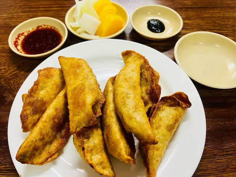 수정궁 군만두 한 접시
