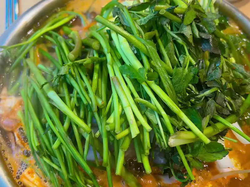 푸짐한 낙지전골