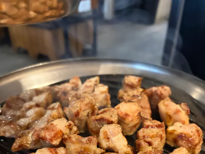 잘 구워진 고반식당의 고기