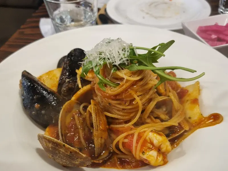 해산물이 가득한 파스타