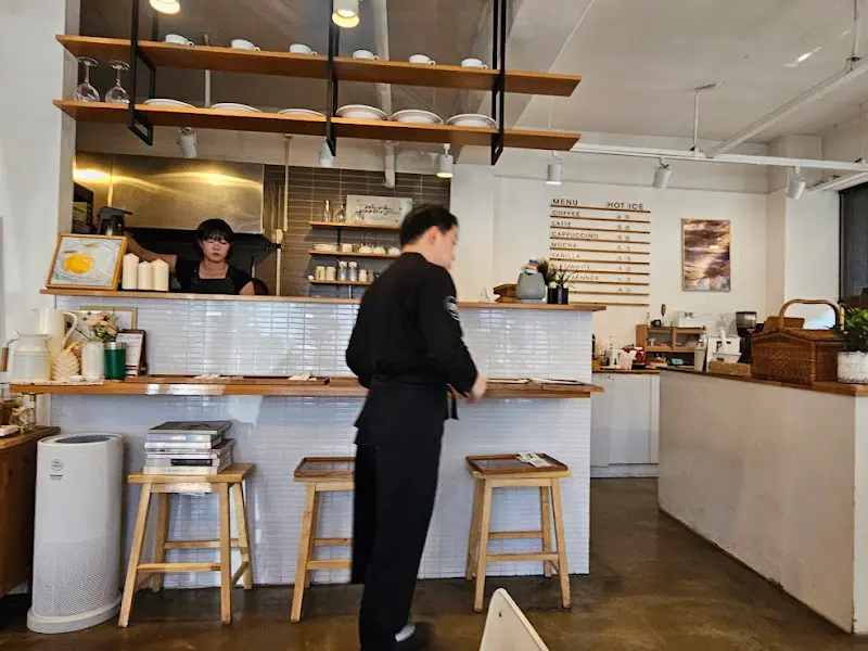 인생식당 내부 모습