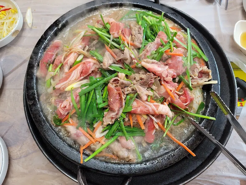 돌판 가득 오리불고기