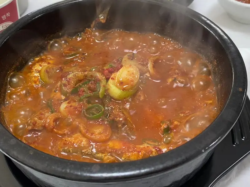 보글보글 끓고 있는 육개장