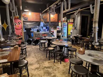 닭, 숯불, 그리고 과학: 침산동 밤새우는닭에서 발견한 대구 맛집의 비밀