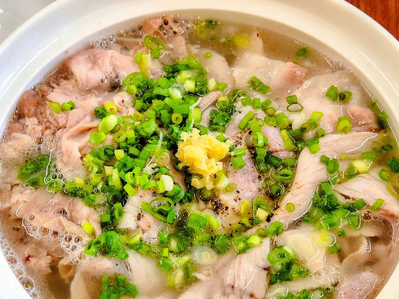 나막집 돼지곰탕 근접샷