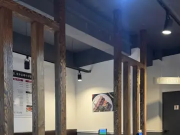 고향의 맛이 느껴지는, 부산 참못골에서 만난 인생 돼지국밥 맛집 이야기