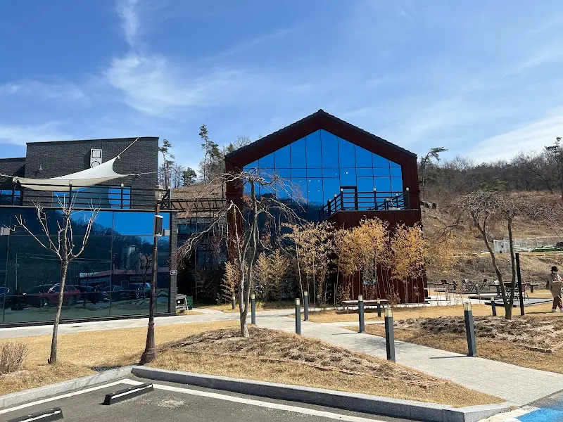 카페 미몽 외부 전경