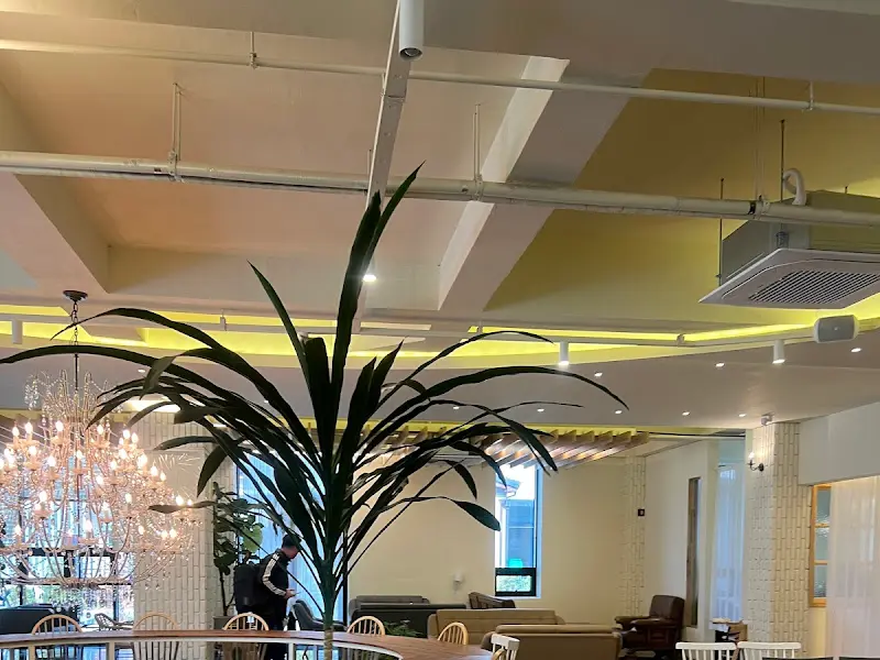 카페 내부 인테리어