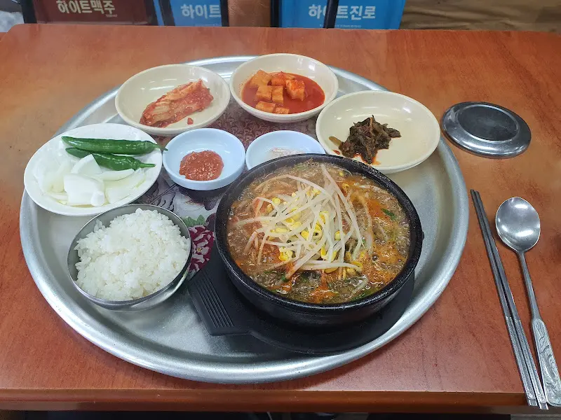 순대국밥 한 상 차림