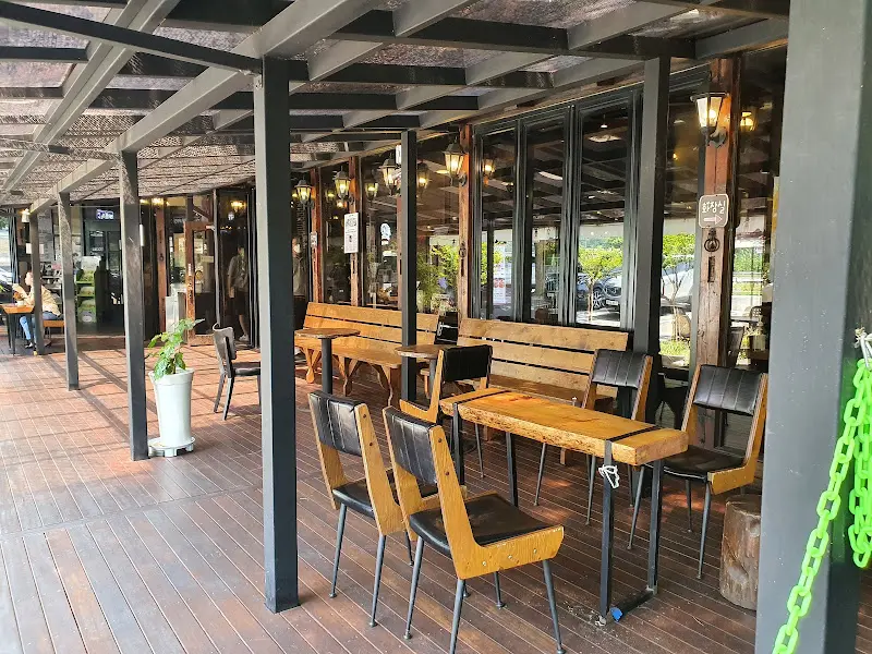 식당 외부 테라스