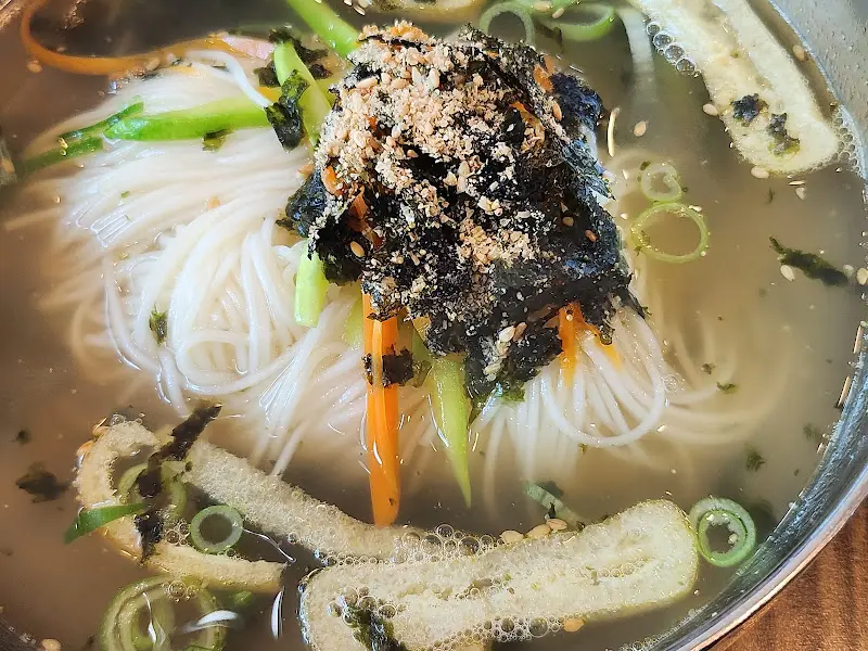 환상적인 비주얼의 국수