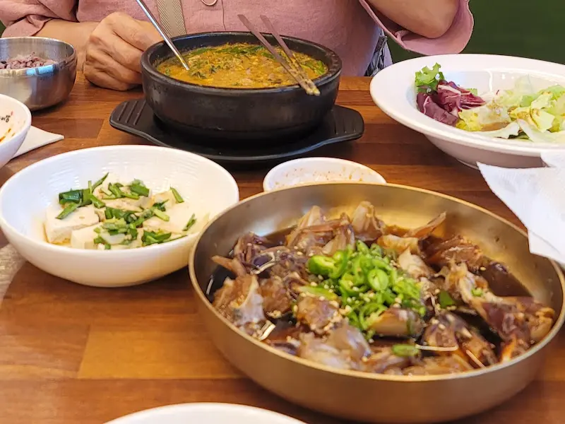 추오정식 한 상 차림