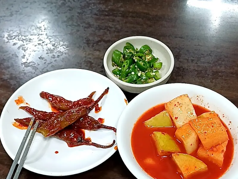 용마해장국의 밑반찬