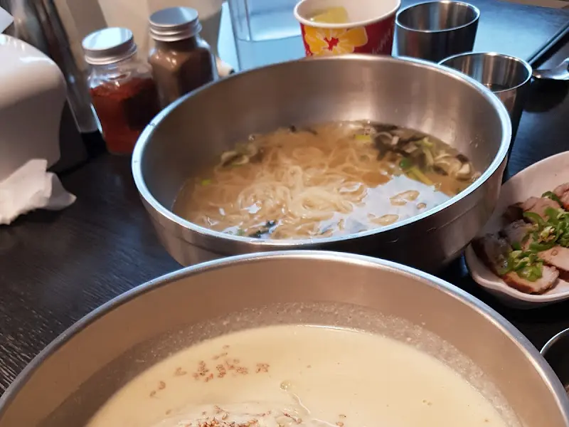 멸치국수, 콩국수, 수육