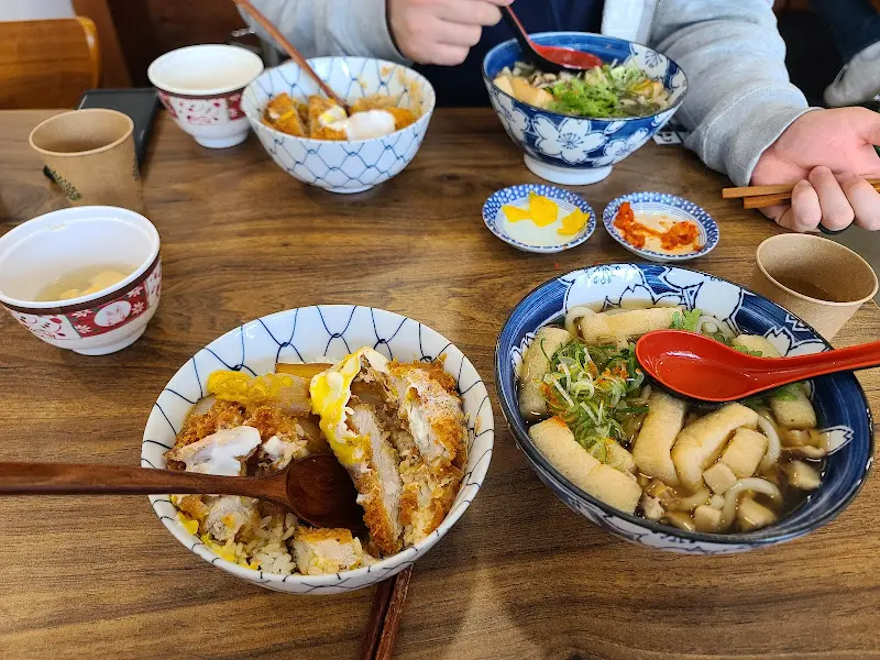 깔끔한 식당 내부