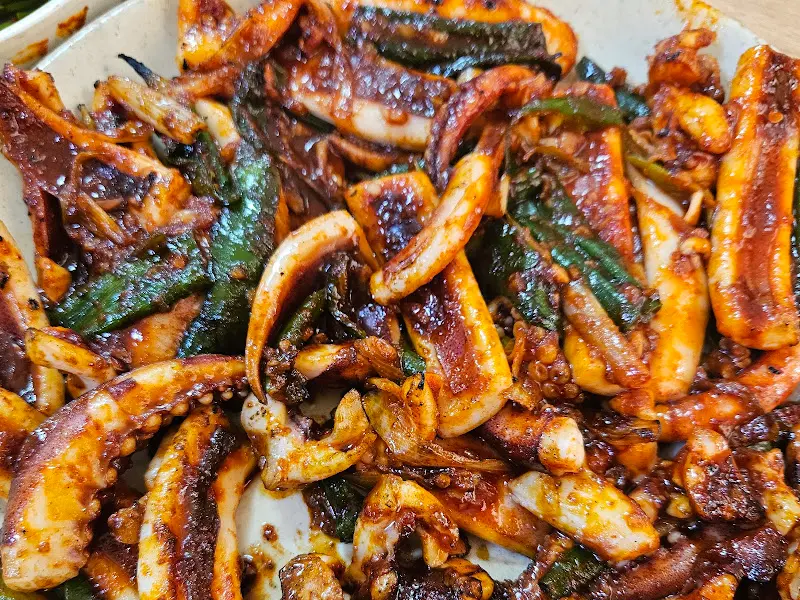 깻잎에 싸 먹으면 여기가 천국