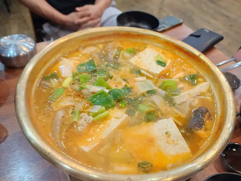 뚝배기에 담긴 알탕