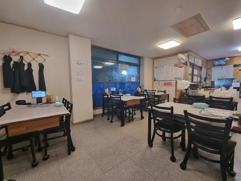 만남횟집 내부 모습