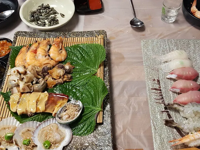 싱싱한 해산물 모듬