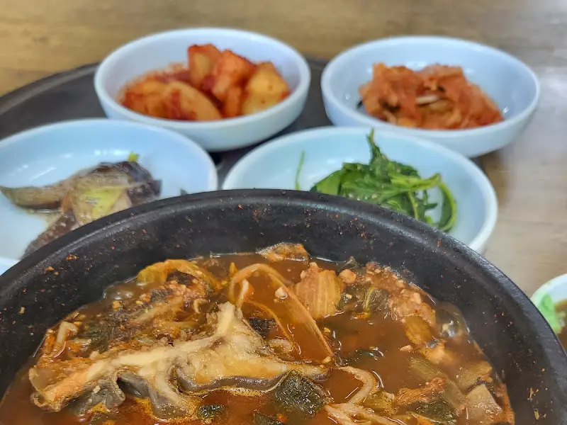 영우해장국 한 상 차림