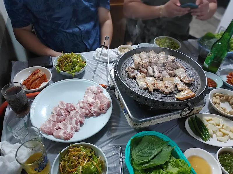 고기 한 상 차림