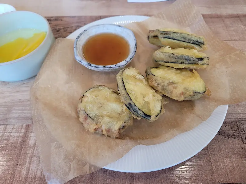 겉바속촉 가지만두