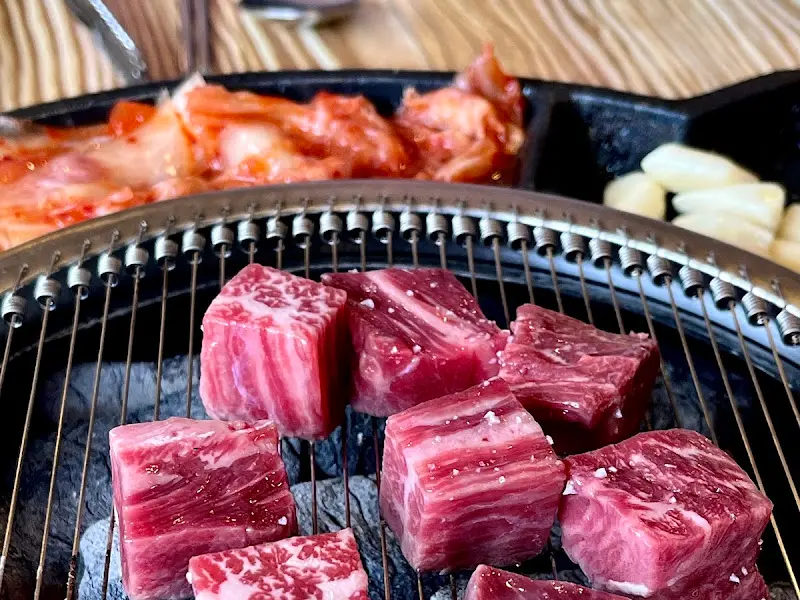 고기 굽는 모습