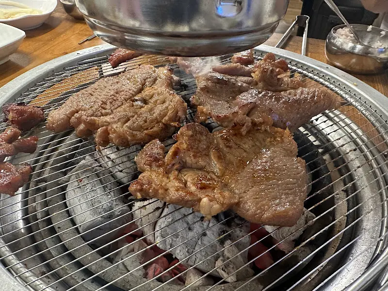 구워지는 양념갈비