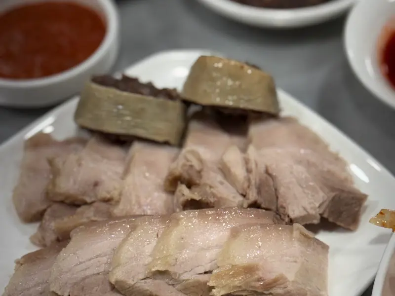 돼지고기 수육과 순대의 환상적인 조화