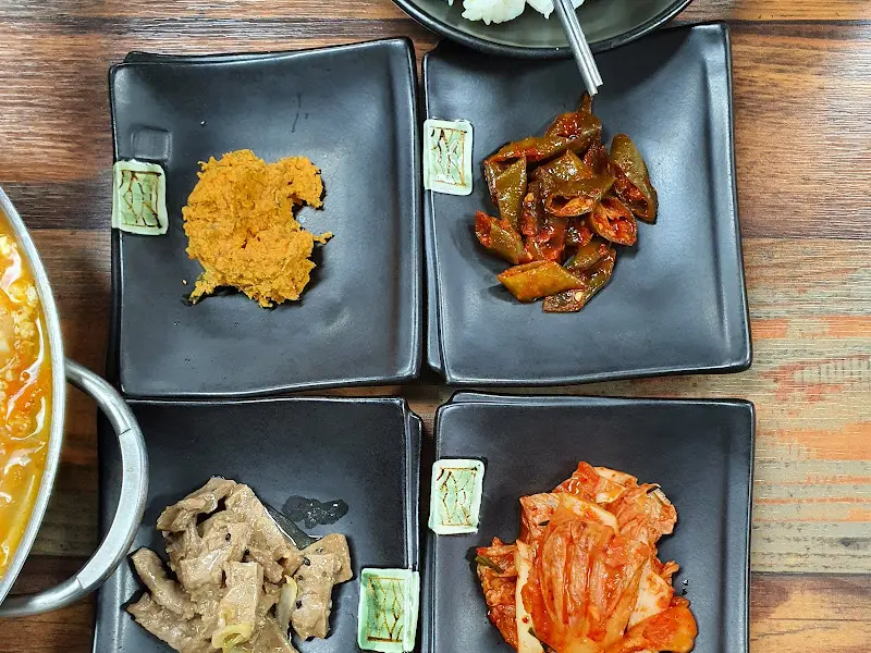 담은 순두부 밑반찬 클로즈업