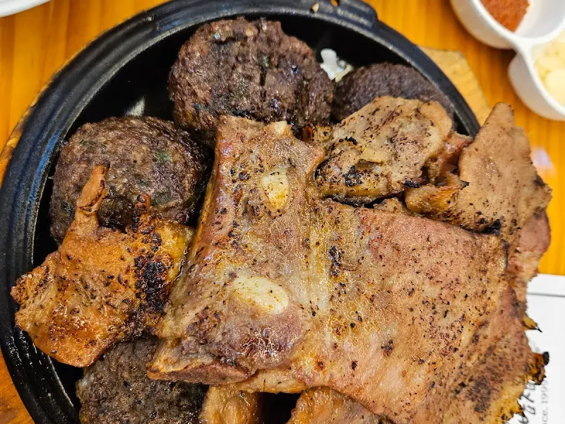 떡갈비와 돼지갈비