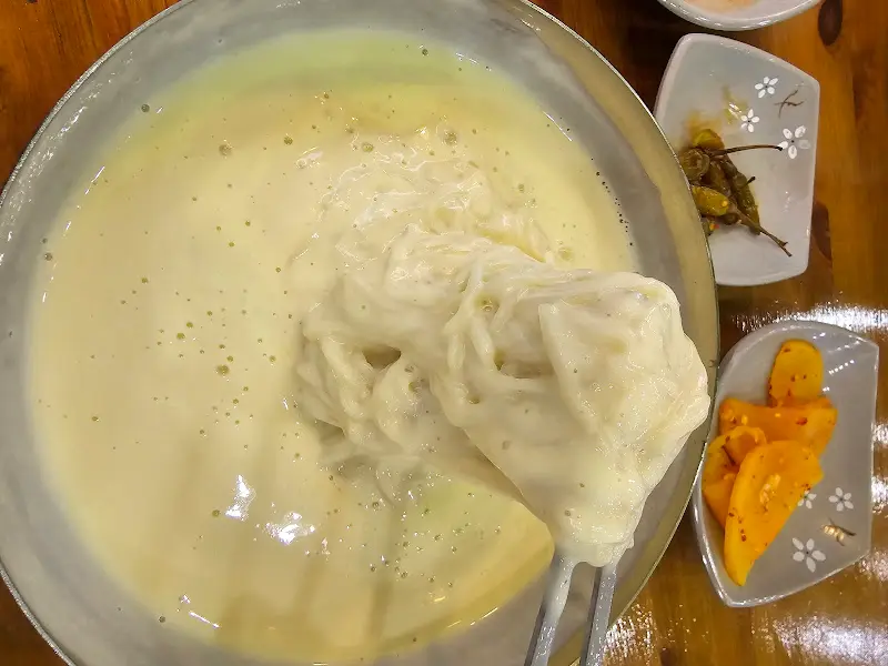 면과 콩국물의 조화