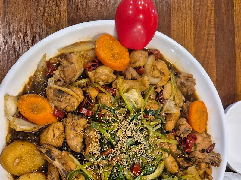 푸짐한 찜닭 한 상