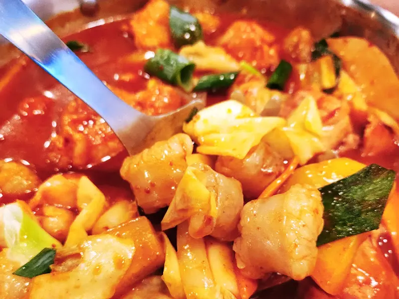 비어그라운드 곱도리탕 속 재료