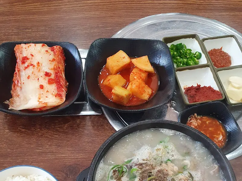 순대국밥 한 상 차림