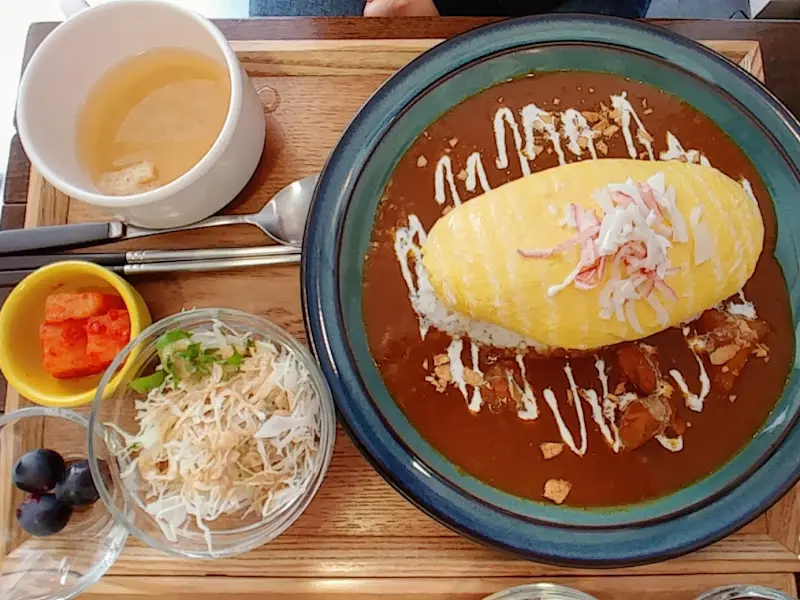 카레 한 상 차림