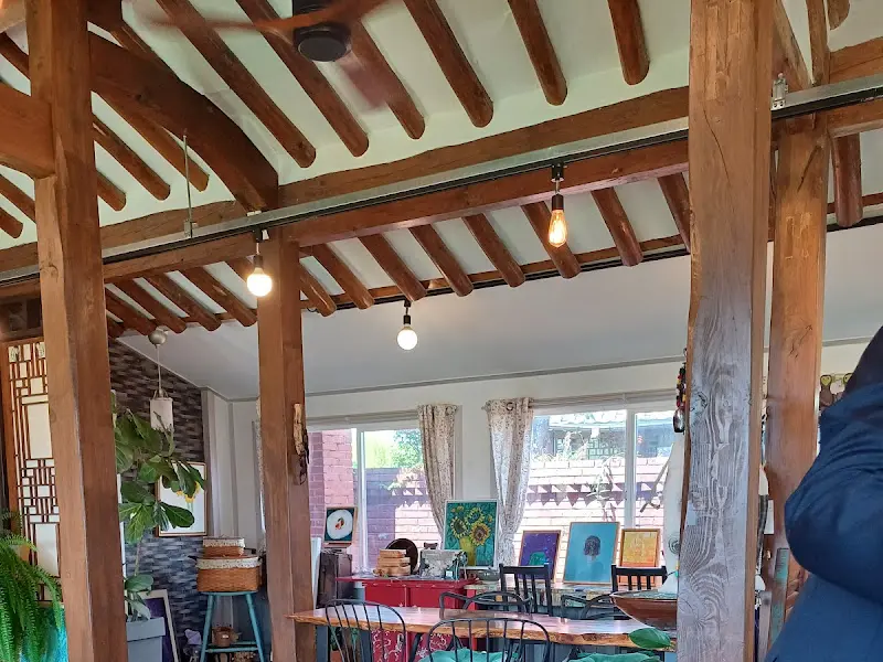 느루 카페 내부