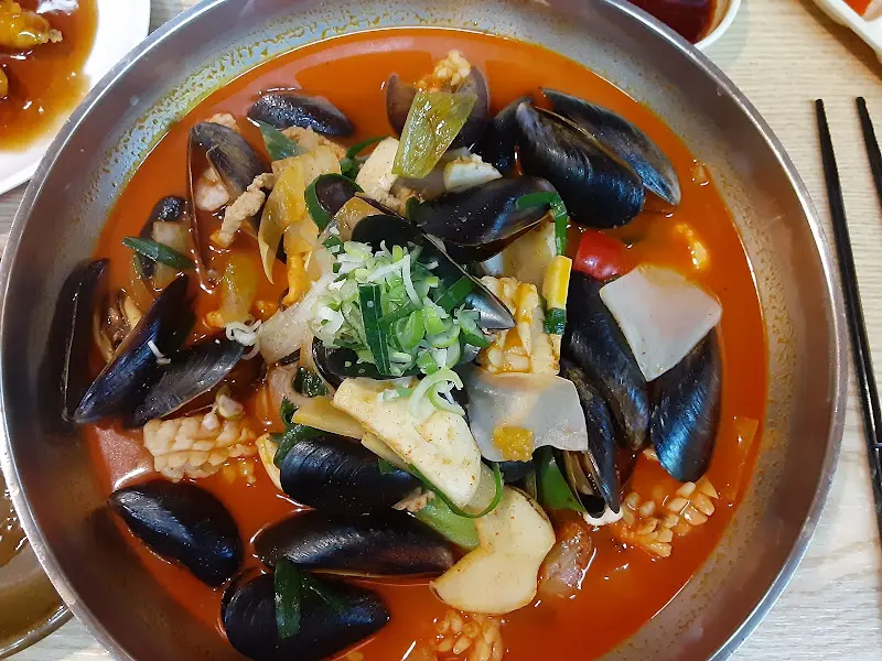 해물이 가득한 짬뽕