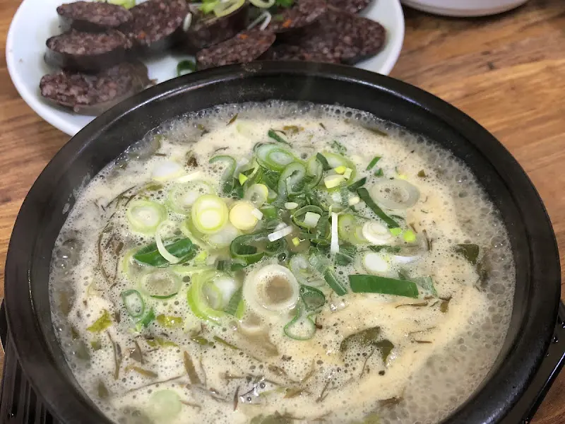 순대와 함께 먹으면 더욱 맛있는 몸국