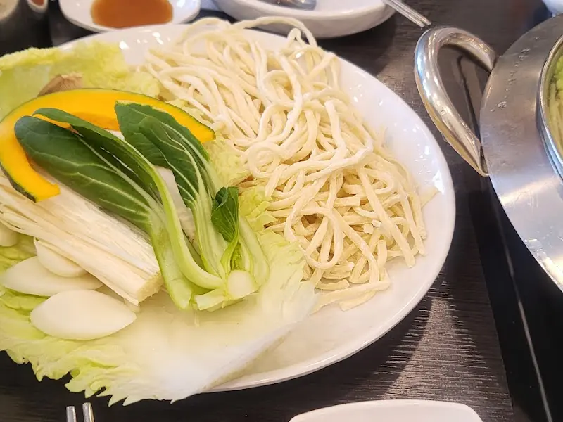 만두전골 칼국수 사리