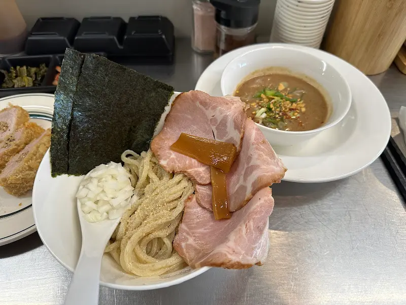 모둠 가츠 정식