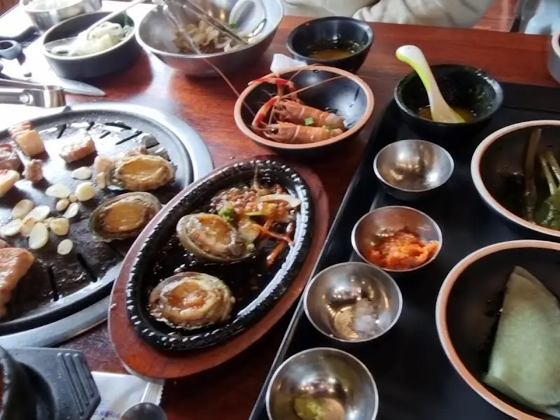 흑돼지, 전복, 치즈 구이