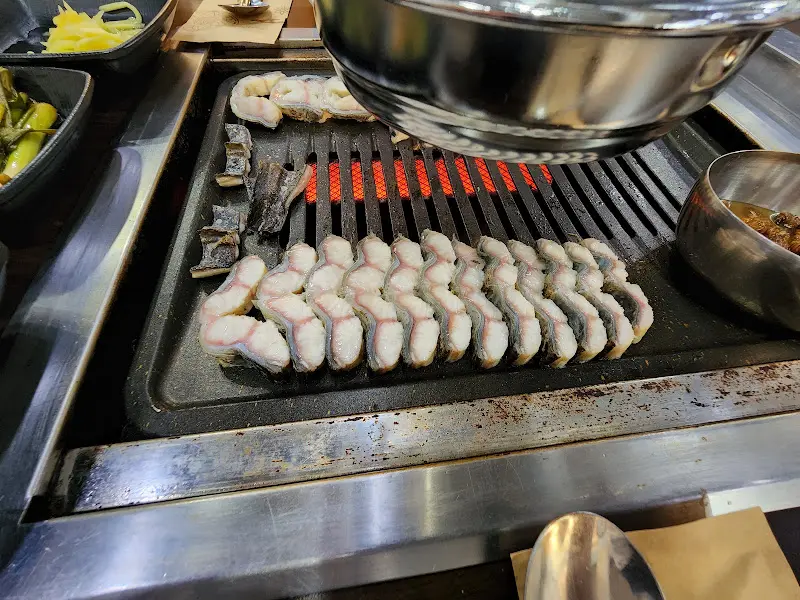 장어 굽는 모습
