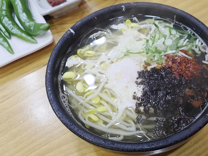 콩나물국밥 근접샷