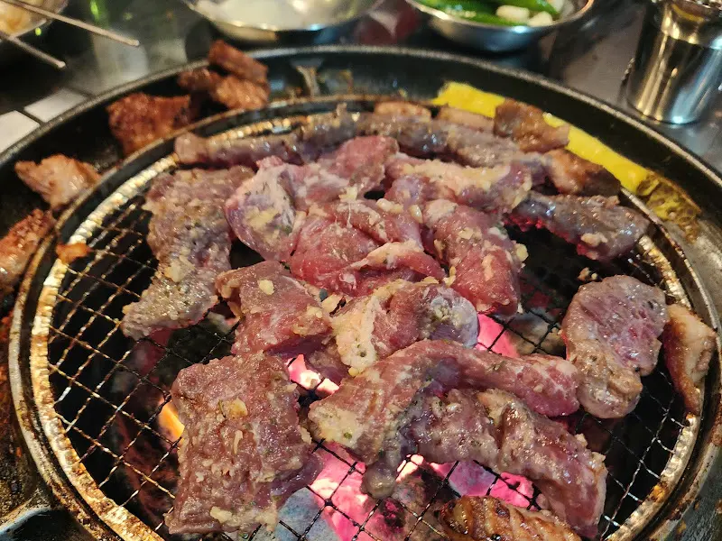 마늘갈매기살 굽는 모습