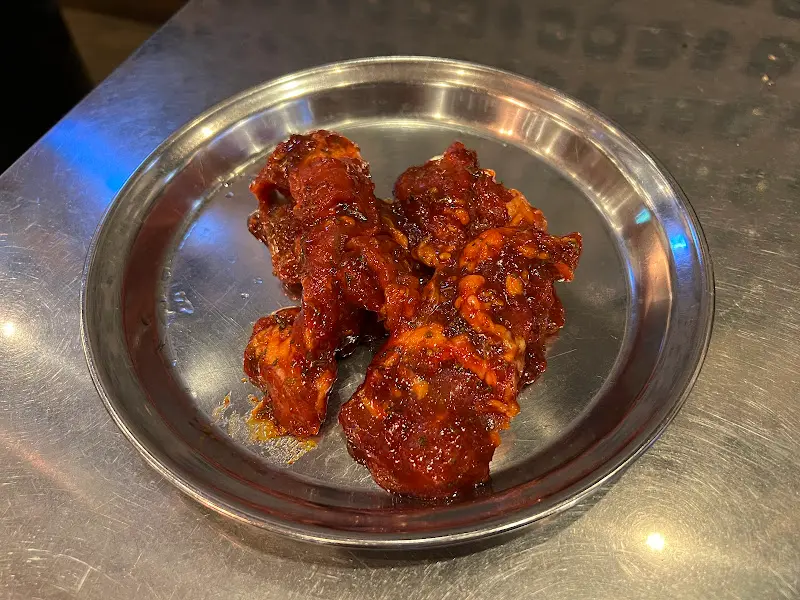 매콤한 양념이 돋보이는 매운갈매기살