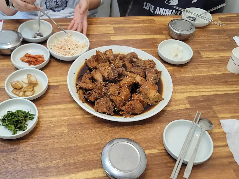 옹치기 한 상 차림 (다른 각도)